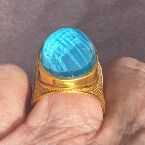Julie Vos Verona Statement Ring in Gold and Blue sz 7. Adjustable - Picture 3 of 6